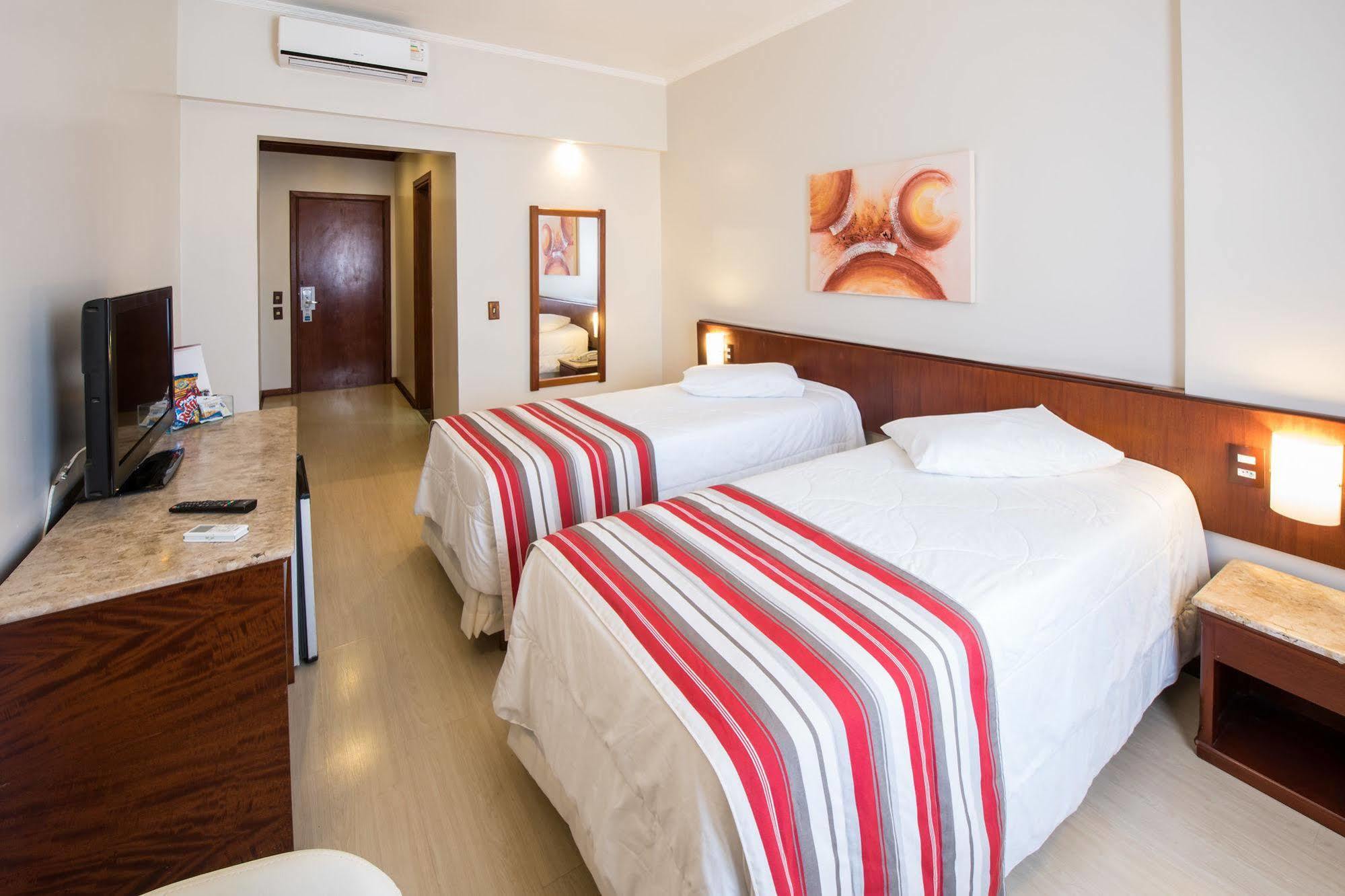 Hotel Carlton Plaza Poços de Caldas Eksteriør bilde