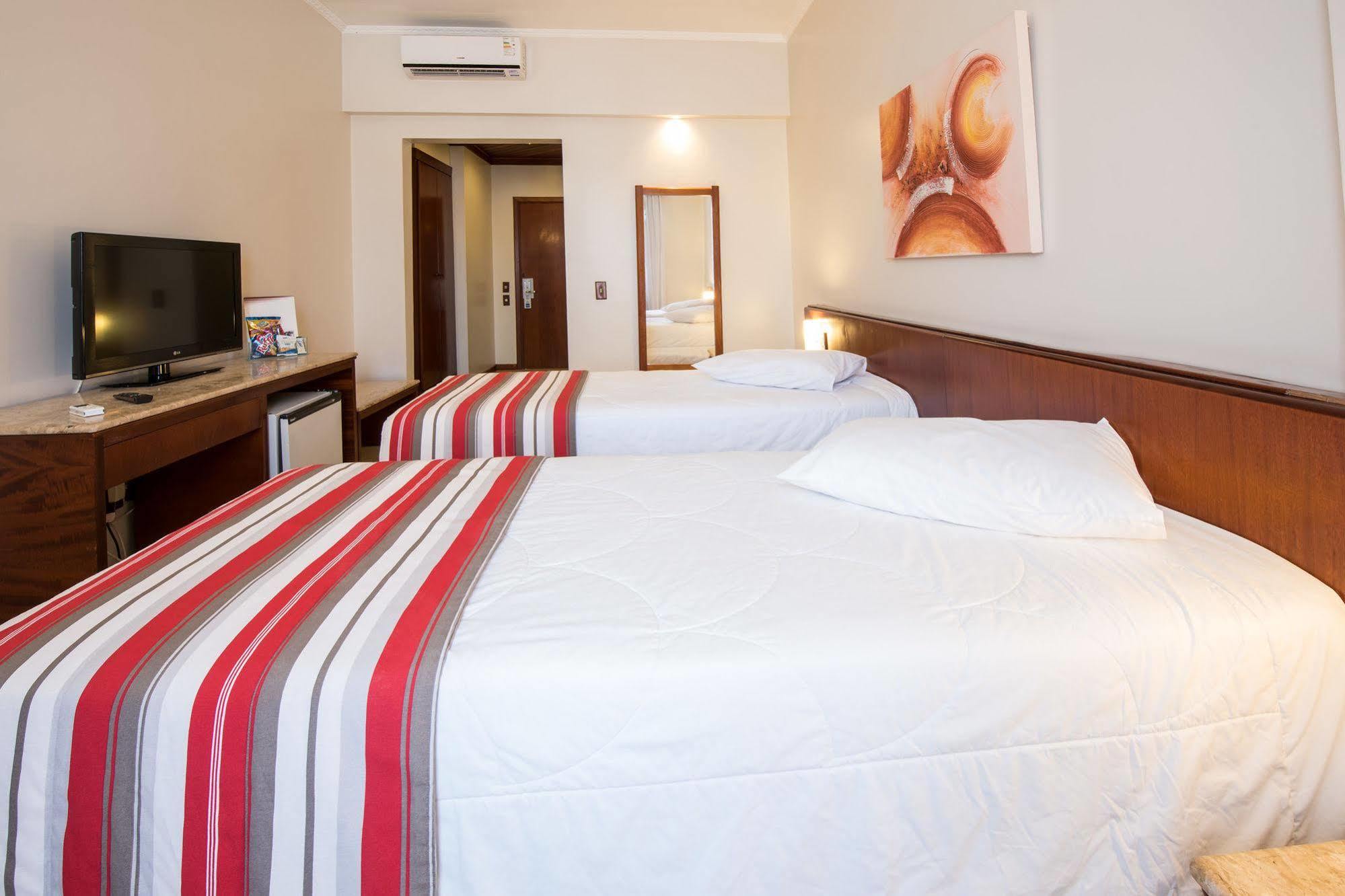 Hotel Carlton Plaza Poços de Caldas Eksteriør bilde