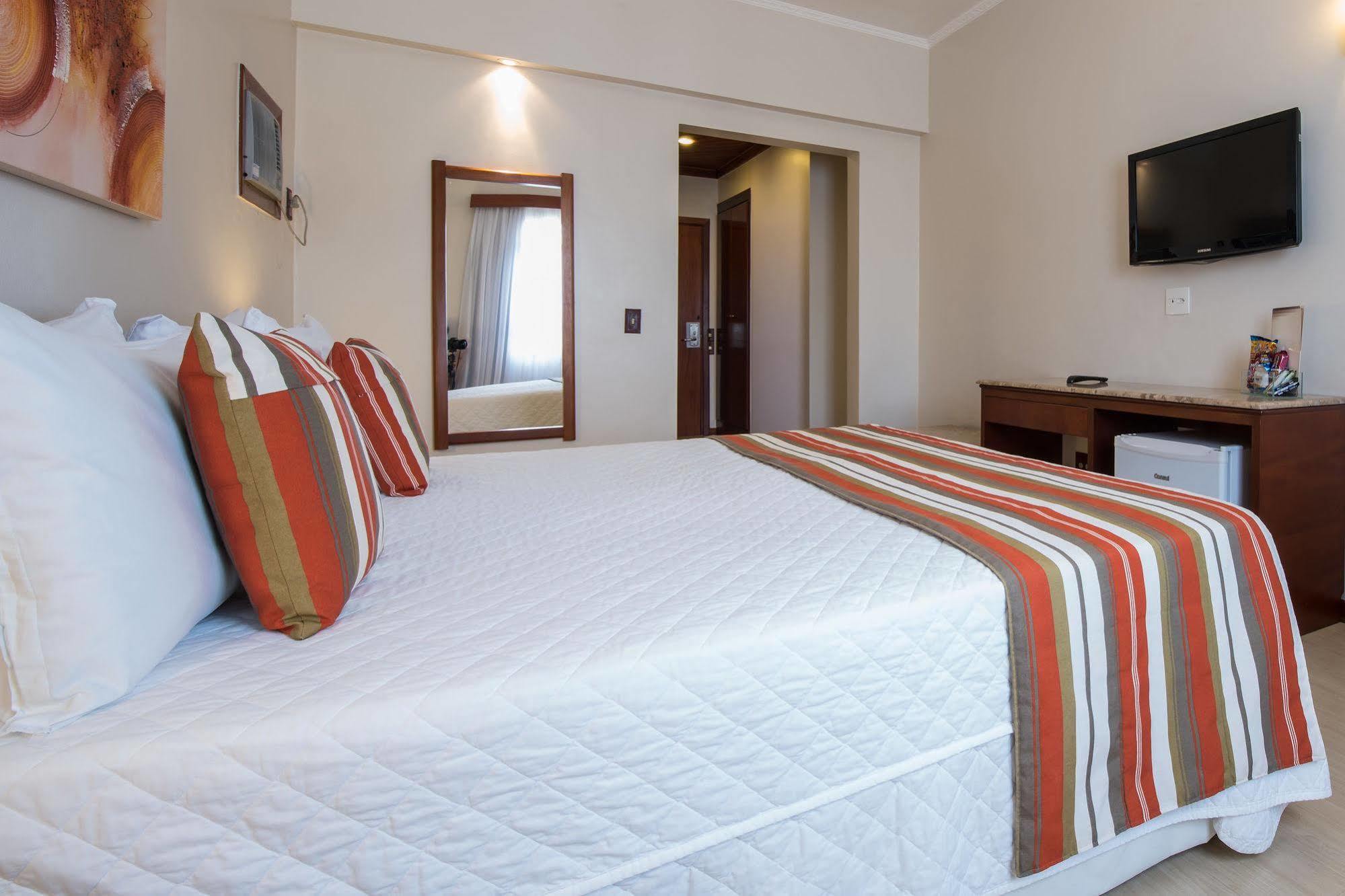 Hotel Carlton Plaza Poços de Caldas Eksteriør bilde